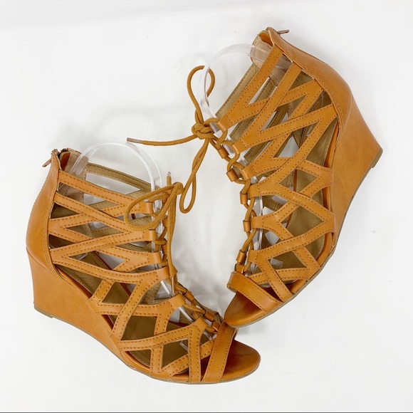 Shoes - Strappy Faux Leather Lace Up Wedge Sandals Size 8